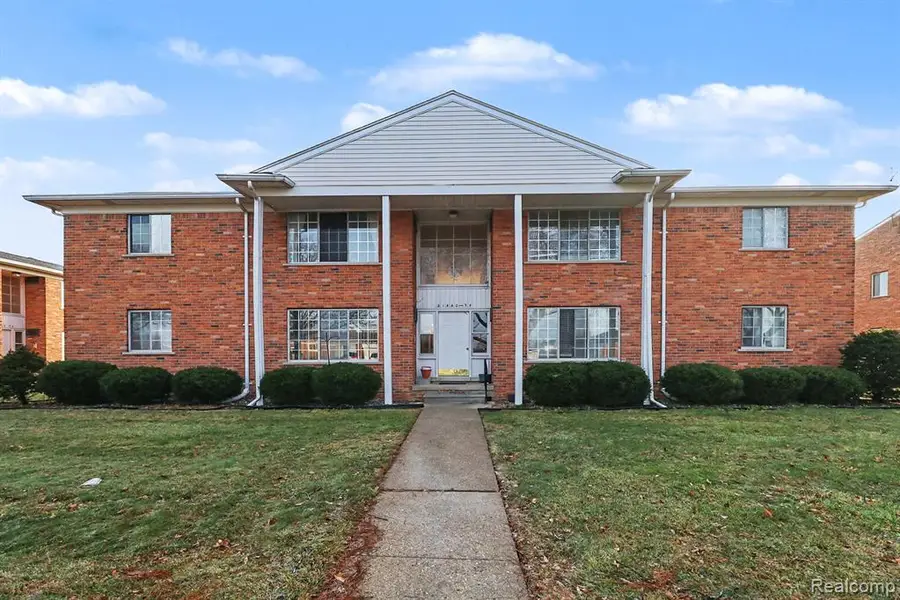 21440 Beaconsfield, Saint Clair Shores, MI  - Image #2