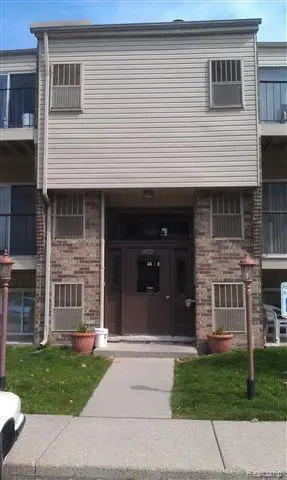 38272 Fairway #121A, Clinton Township, MI 