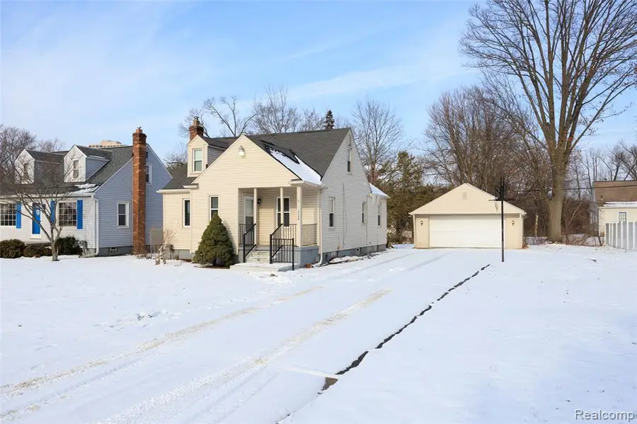 19490 Goldwin, Southfield, MI 48075 - #3