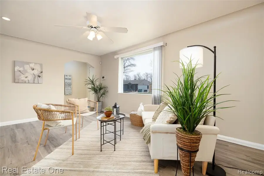 2411 Harris, Ferndale, MI 48220 - #2