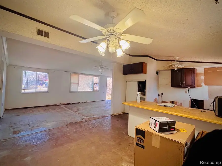 2148 Hoeft, Commerce Township, MI  - Image #3