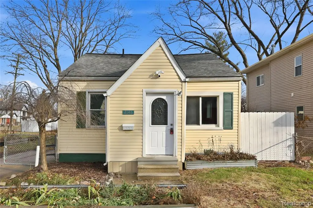 2146 Martin, Ferndale, MI  - Image #1
