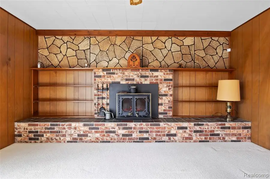 684 Greylock, Belleville, MI 48111 - #3