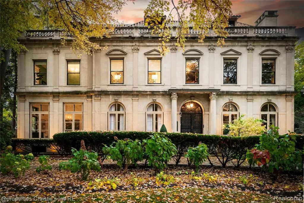 2150 Iroquois, Detroit, MI  - Image #1