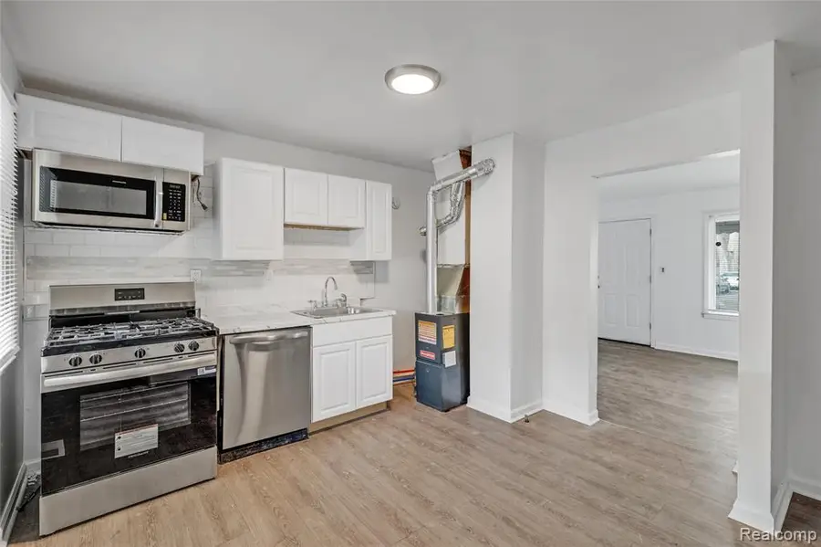 26011 Dartmouth, Inkster, MI 48141 - #3