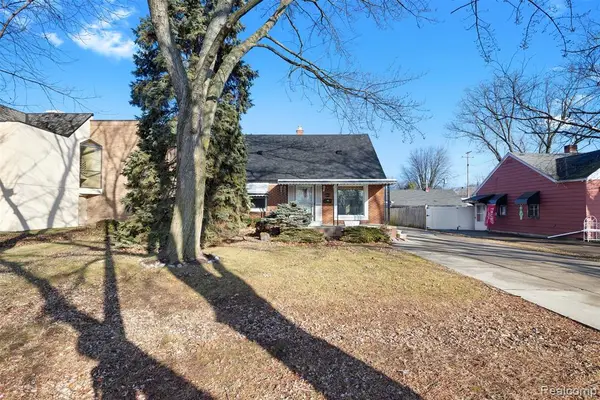 22225 E 10 Mile, Saint Clair Shores, MI 