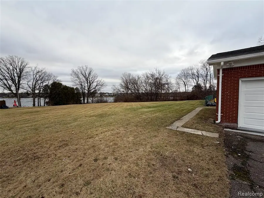 45669 Harmony, Belleville, MI 48111 - #2