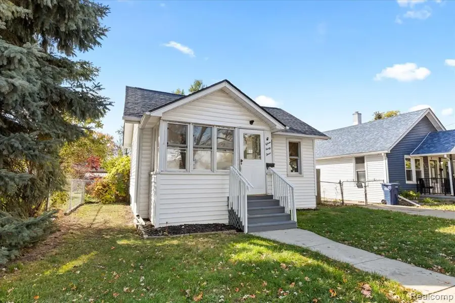 1533 College, Lincoln Park, MI  - Image #2