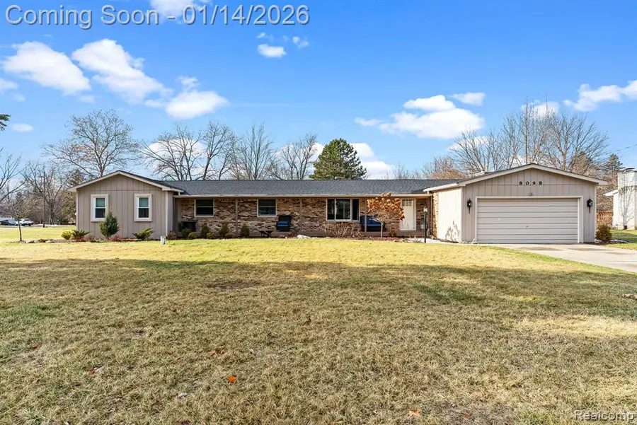 8098 Dover, Grand Blanc, MI  - Image #2
