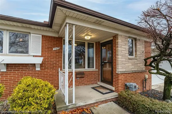 7479 Carrousel, Westland, MI 