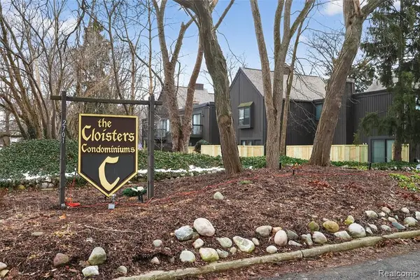 238 Falkirk, Kalamazoo, MI 