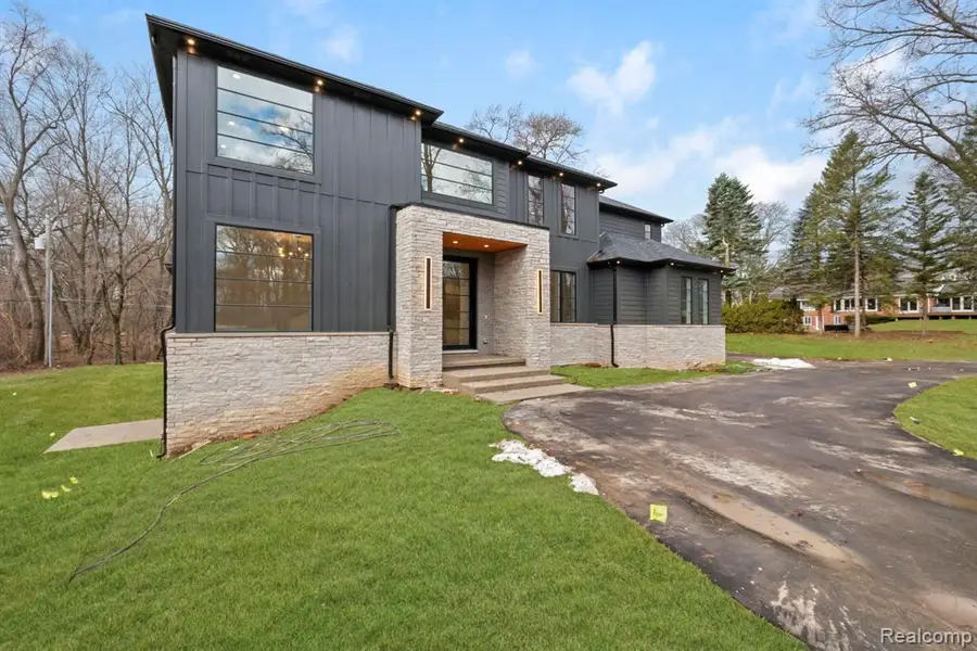 3636 Forest Hill, Bloomfield Hills, MI  - #2