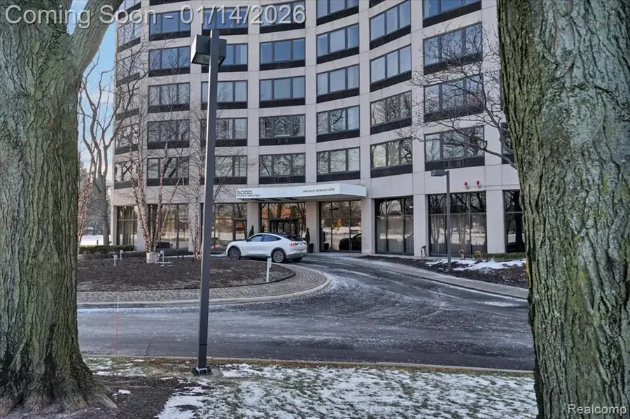 5000 Town #3206, Southfield, MI  - Image #3