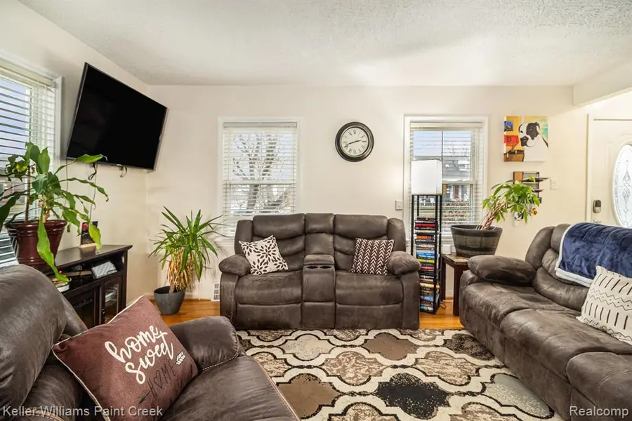 13133 Superior, Southgate, MI  - #3