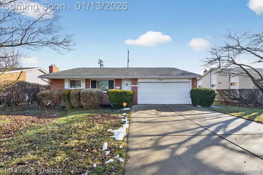 27900 E Larkmoor, Southfield, MI  - Image #3