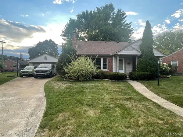 1414 Fairway, Dearborn, MI 48124