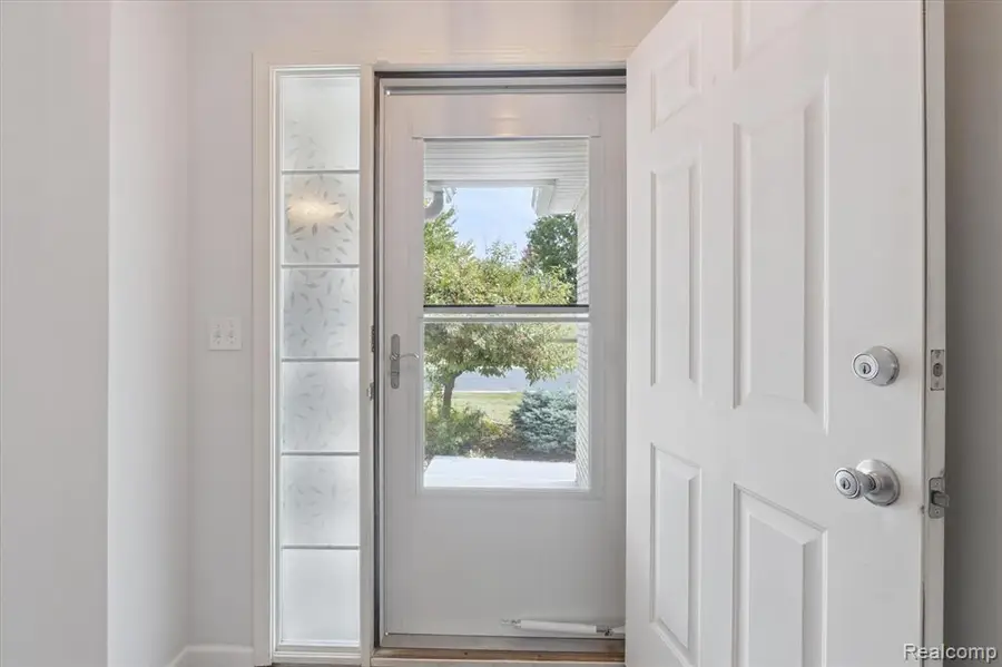 5128 Sandalwood, Grand Blanc, MI  - Image #2