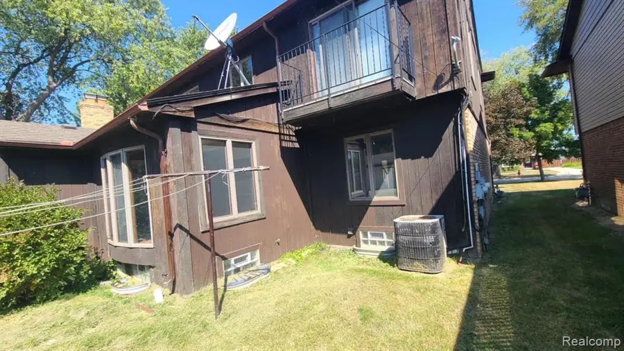 20688 Woodland, Harper Woods, MI  - #3