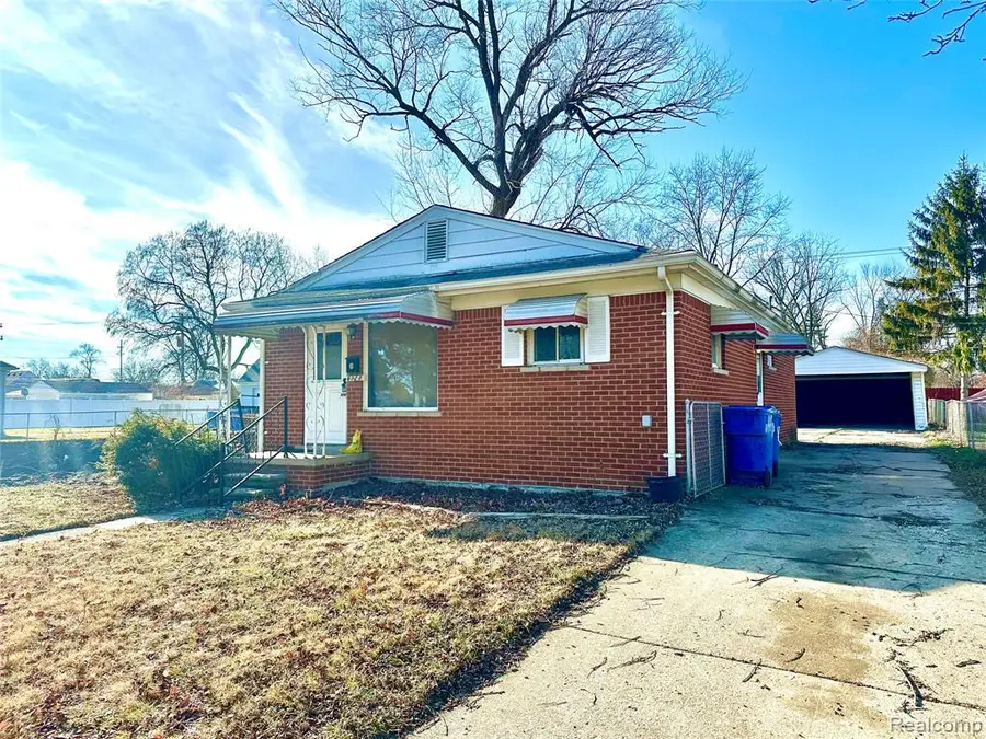 5320 Bedford, Dearborn Heights, MI 48125 - #3