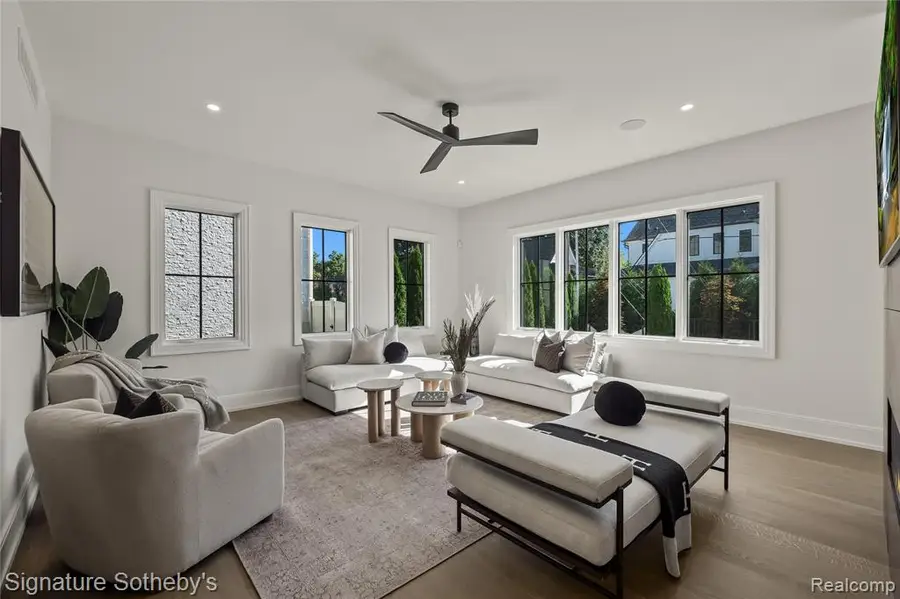 1120 Lyonhurst, Birmingham, MI  - #3