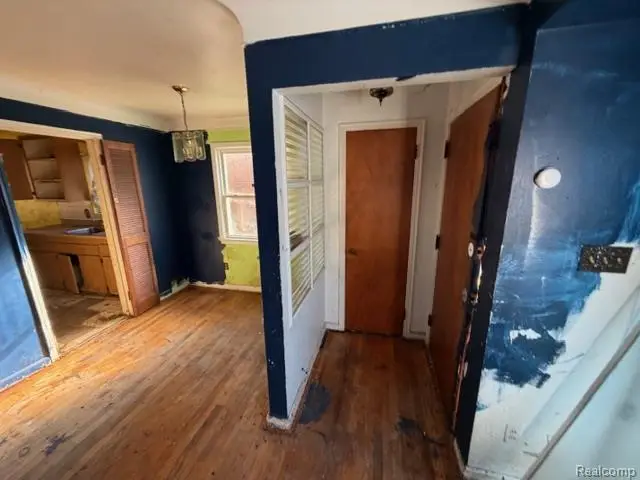 23450 Margareta, Detroit, MI  - Image #2