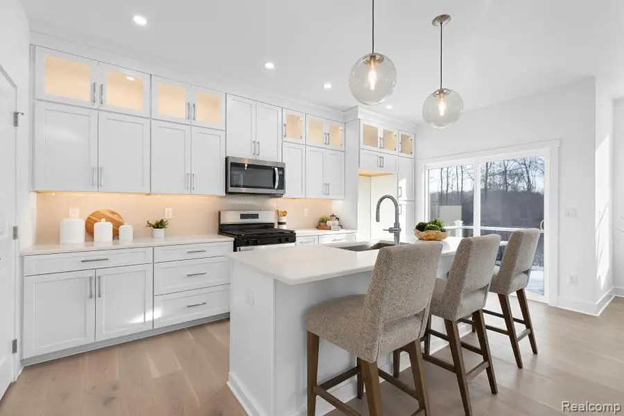 5404 Poppydrew #6, Ann Arbor, MI  - Image #2