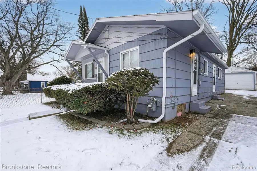 1034 E Alma, Flint, MI  - Image #2