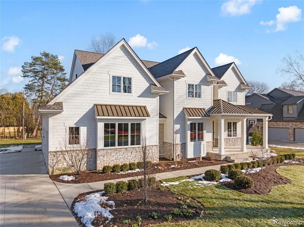 2802 Heathfield, Bloomfield, MI  - Image #1