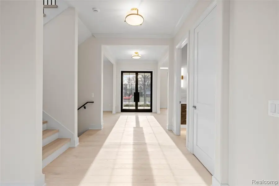 2802 Heathfield, Bloomfield, MI  - Image #2