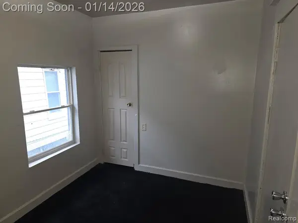 1117 E Oakland, Lansing, MI 