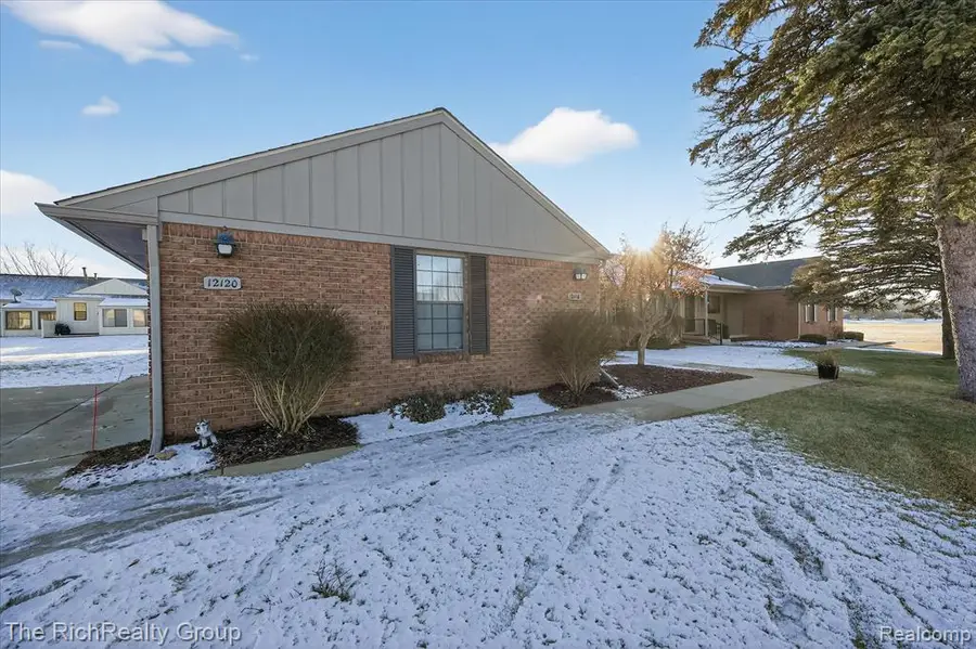 12116 Shenandoah Drive, South Lyon, MI 48178 - Image #2