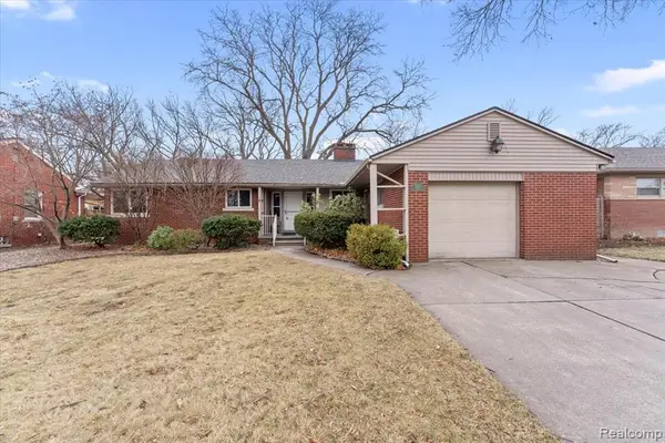 2221 Davis, Wyandotte, MI 