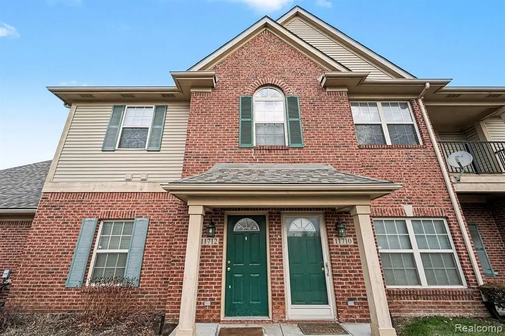 11712 Farmington, Livonia, MI  - Image #1