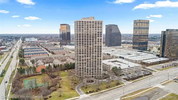 5000 Town Center #1704, Southfield, MI 