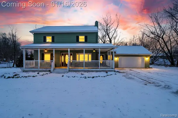 10086 Oakhill, Holly, MI 