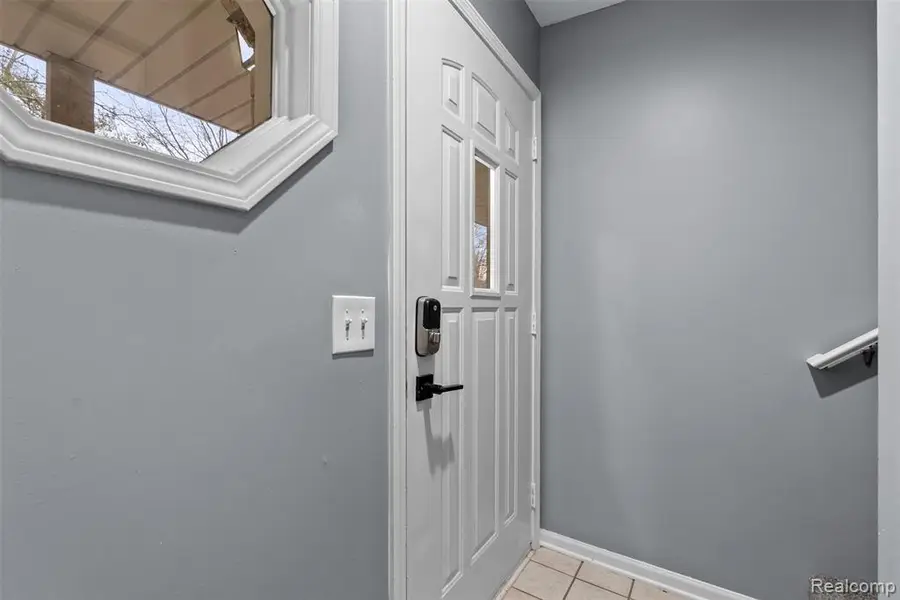 35857 Hunter, Westland, MI  - Image #2