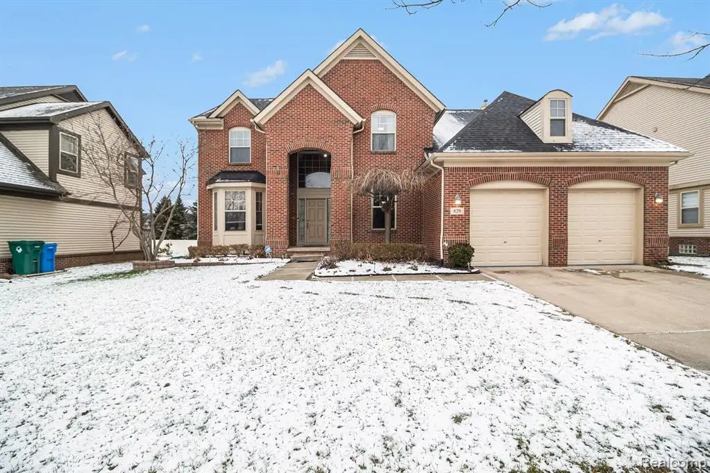 829 Grandview, Commerce Township, MI  - Image #1