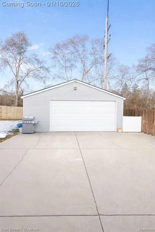 6510 Saline, Waterford, MI  - Image #3