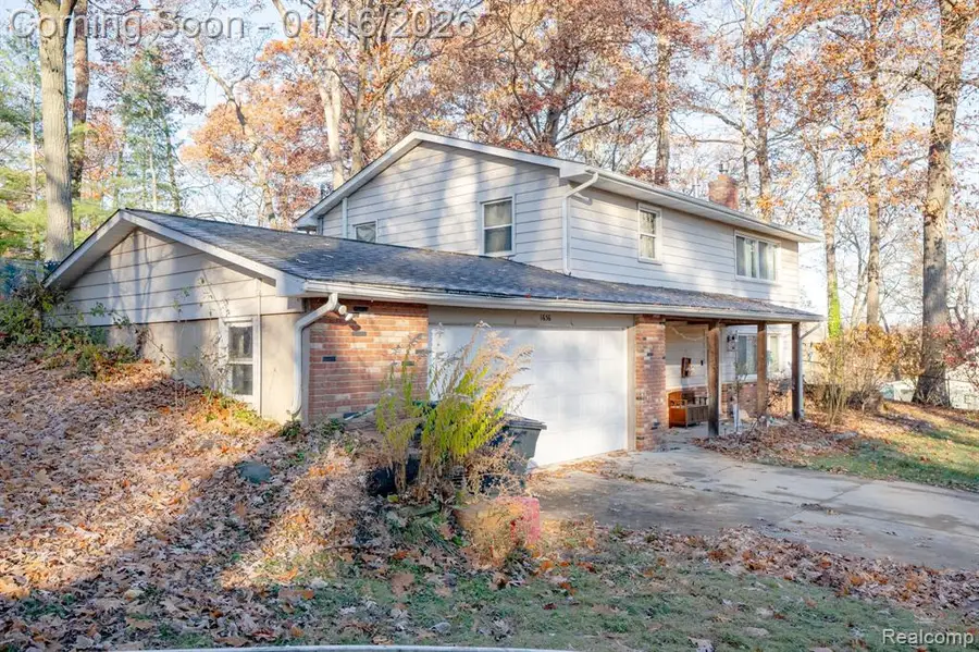 1636 Inner, Ortonville, MI  - Image #2