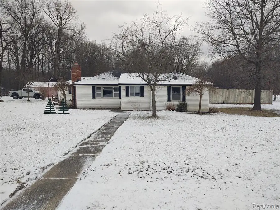 6143 Broadbridge, Cottrellville Township, MI  - Image #2