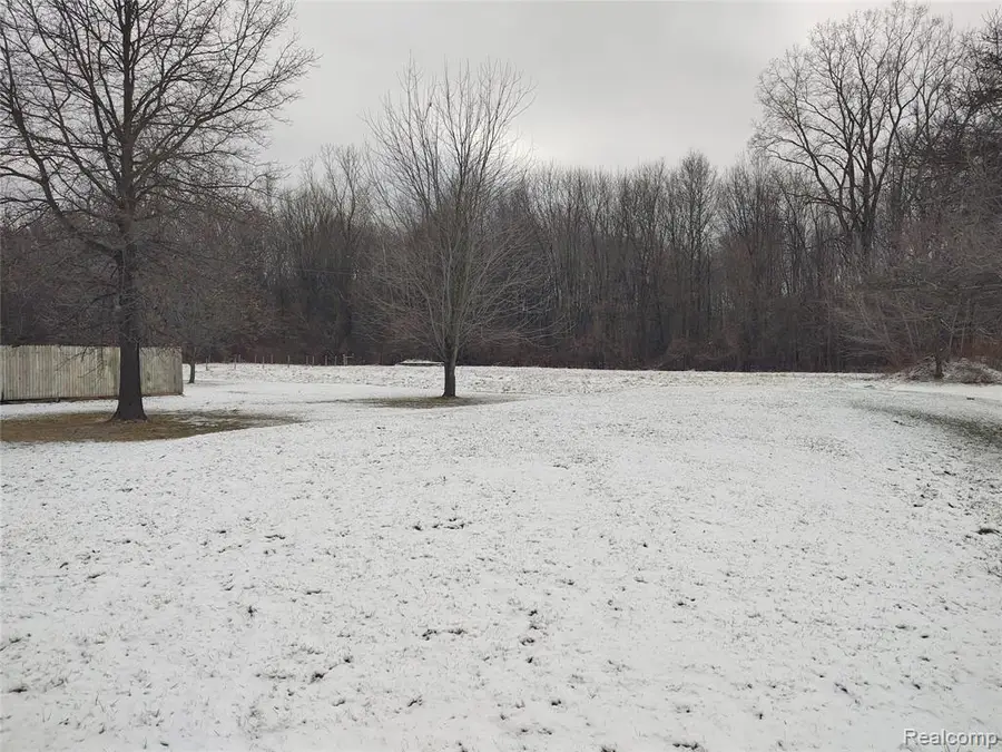 6143 Broadbridge, Cottrellville Township, MI  - Image #3