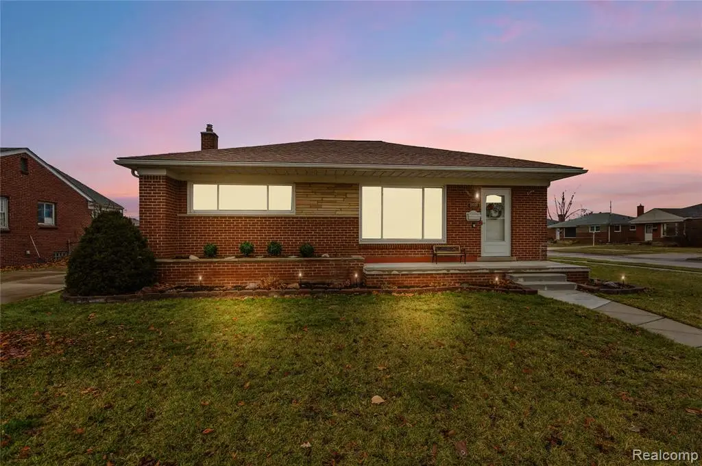 28020 Diesing, Madison Heights, MI  - #1