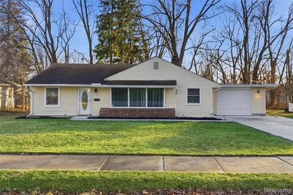 17391 George Washington, Southfield, MI 