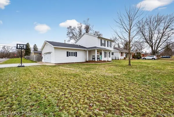 9825 Burson, Brighton, MI 