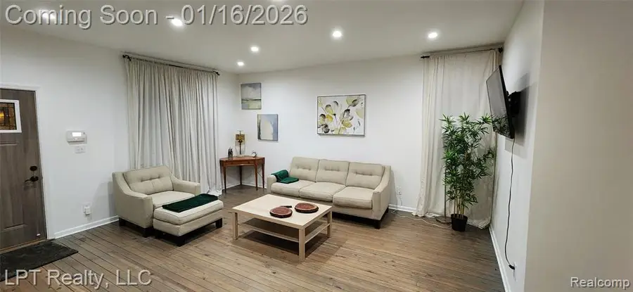 21560 Poinciana, Southfield, MI  - Image #2