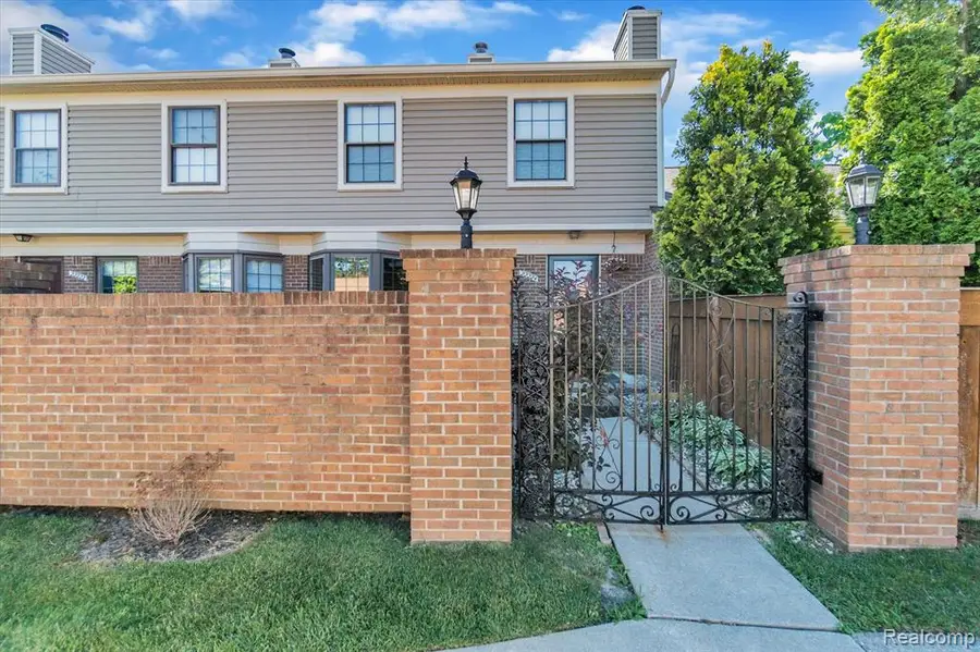 22224 Edgewater, Novi, MI  - Image #2