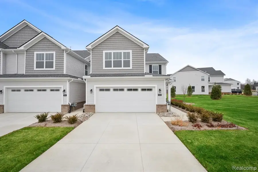 1906 Salt Springs, Saline, MI 48176 - Image #2