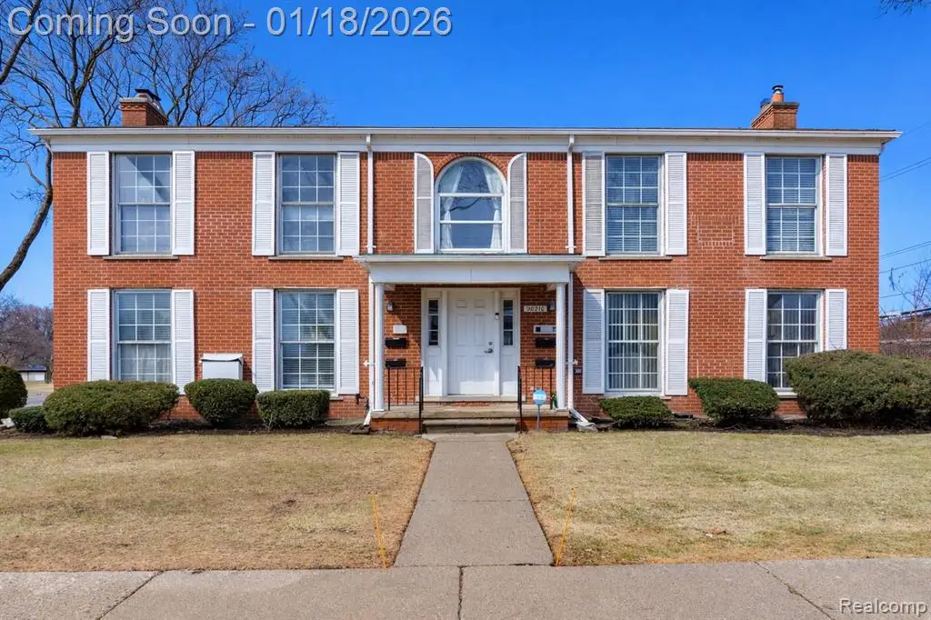 20210 Vernier #E4, Harper Woods, MI  - Image #1