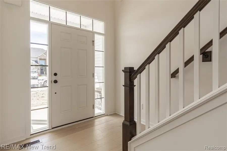 2001 Crested Butte, White Lake, MI  - Image #2