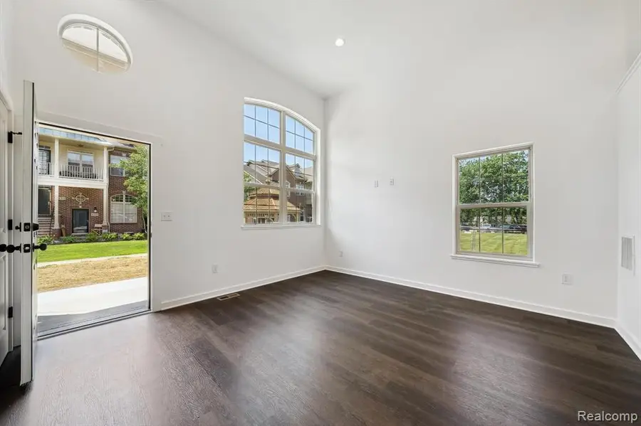 431 Village #188, Walled Lake, MI  - #3